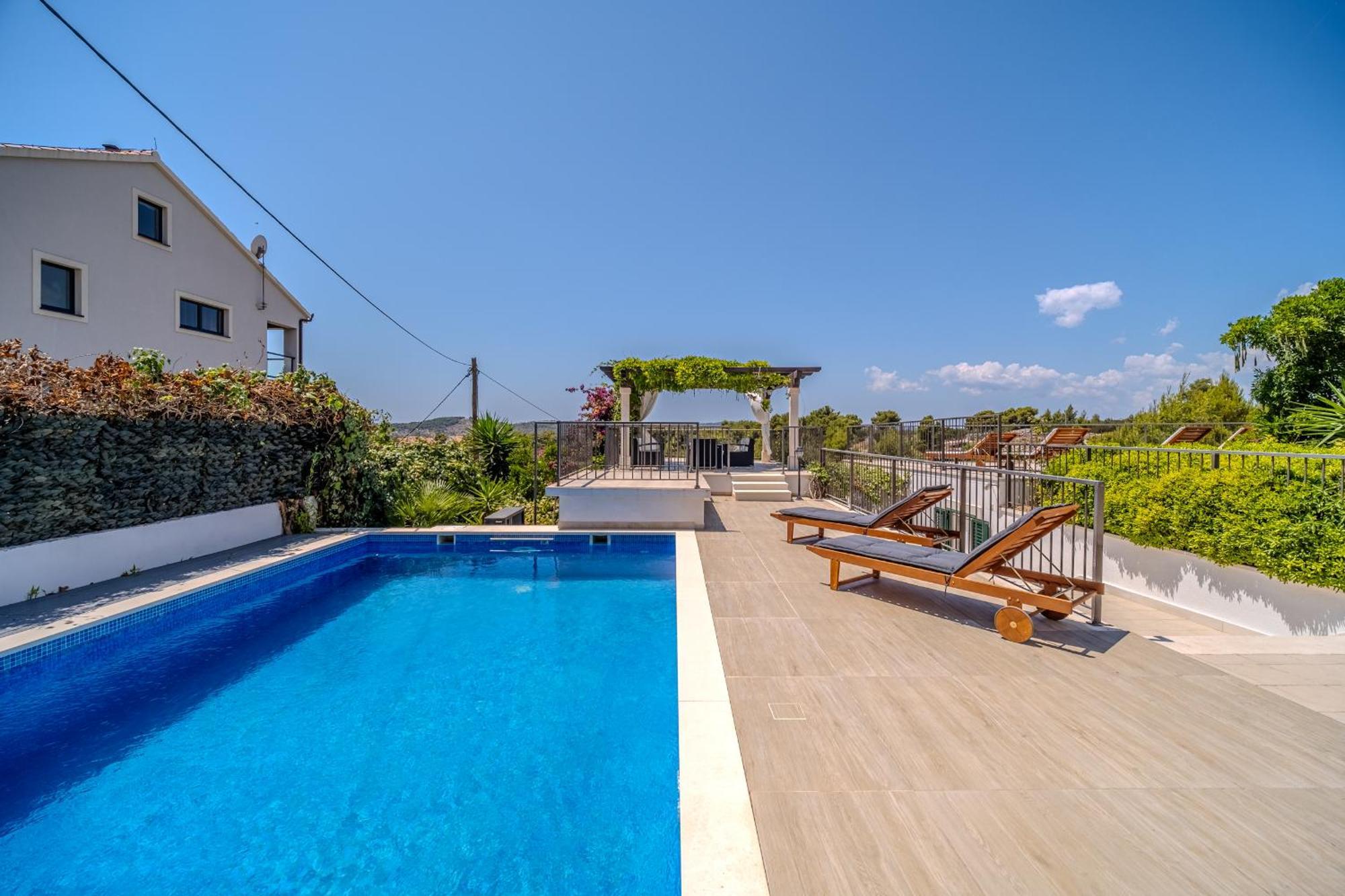 Villa Julia With Heated Pool, Ideal For Large Groups Milna (Brac) Exterior foto