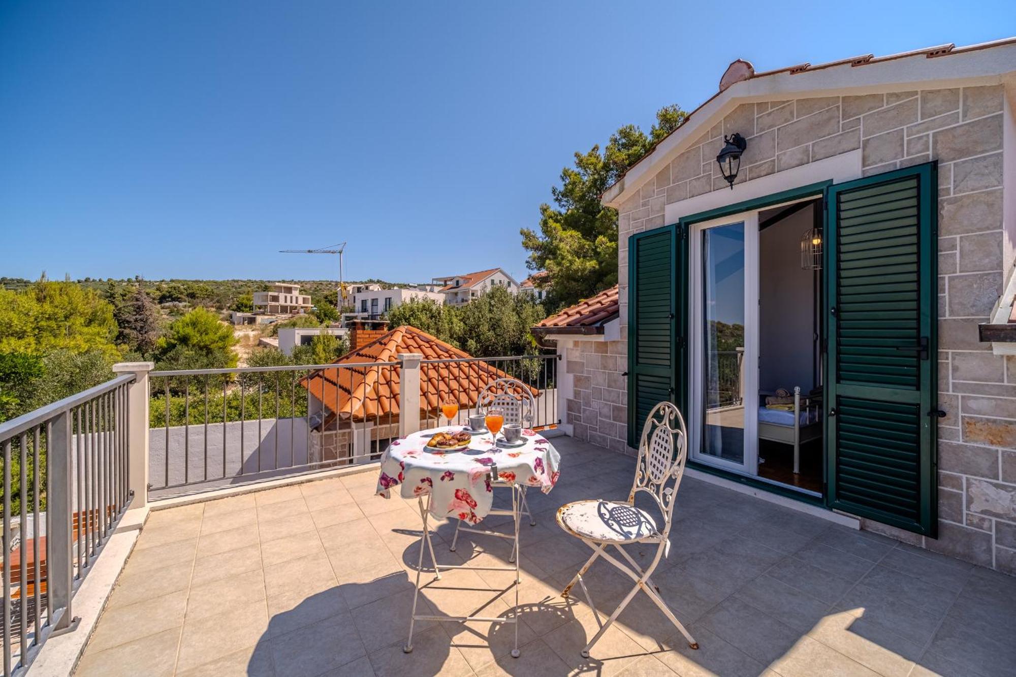 Villa Julia With Heated Pool, Ideal For Large Groups Milna (Brac) Exterior foto